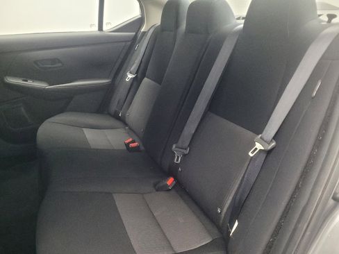 Used 2024 Nissan Sentra SV FWD image 18
