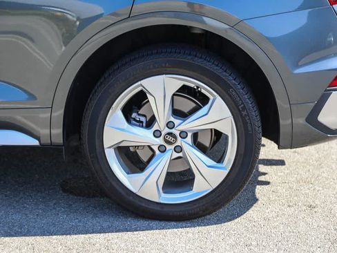 Used 2023 Audi Q5 2.0T Premium Plus w/ Premium Plus Package AWD/4WD image 10