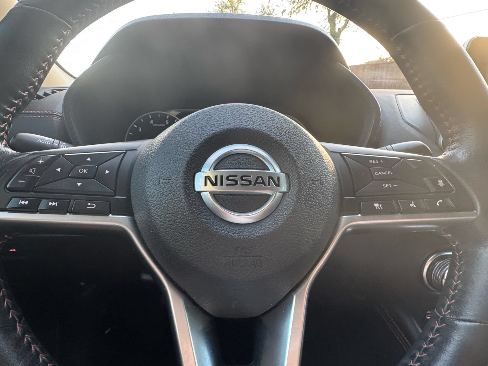 Used 2023 Nissan Sentra SR w/ SR Premium Package FWD image 15