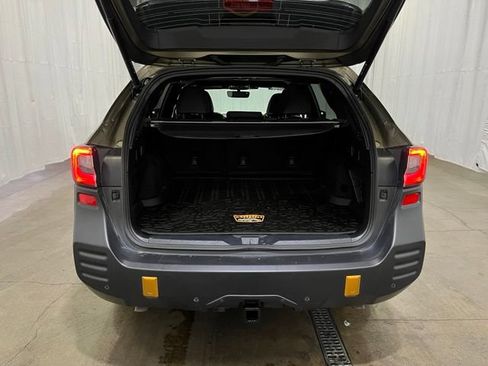 Used 2025 Subaru Outback Wilderness AWD/4WD image 12