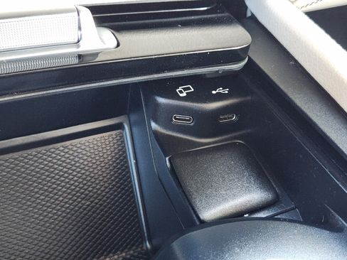 Used 2022 Mercedes-Benz GLE 450 4MATIC image 16
