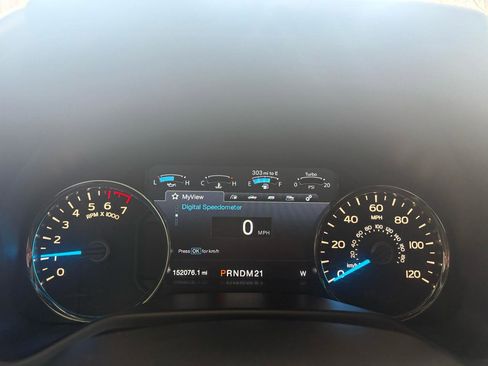 Used 2015 Ford F150 Lariat image 15