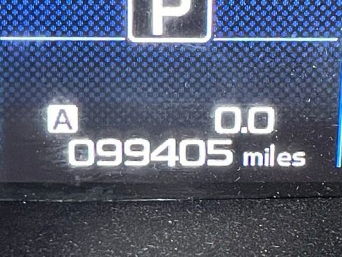 Used 2017 Subaru Outback 3.6R Limited AWD/4WD image 8