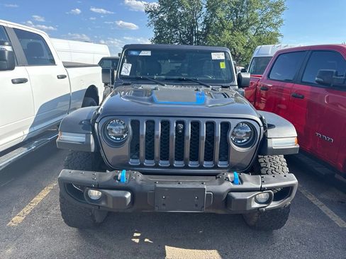 Used 2022 Jeep Wrangler Unlimited Rubicon 4xe w/ Steel Bumper Group AWD/4WD image 3