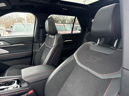 Used 2025 Ford Explorer ST w/ Sun And Sound Package image 29