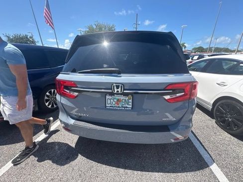 Used 2024 Honda Odyssey Touring image 9