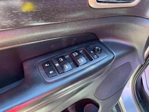 Used 2017 Jeep Grand Cherokee Laredo w/ Quick Order Package 23E image 11