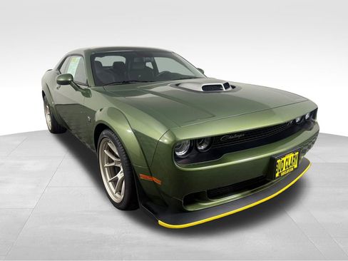 Used 2023 Dodge Challenger R/T Scat Pack RWD image 3