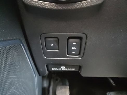 Used 2018 Ford F350 Lariat w/ Lariat Ultimate Package AWD/4WD image 56