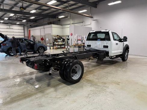 New 2026 Ford F550 2WD Regular Cab Super Duty image 4