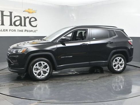 Used 2024 Jeep Compass Latitude AWD/4WD image 36