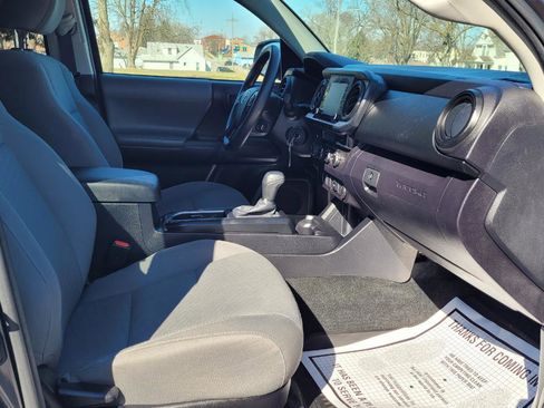 Used 2021 Toyota Tacoma SR image 21
