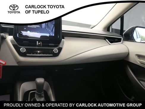 Used 2025 Toyota Corolla LE FWD image 28