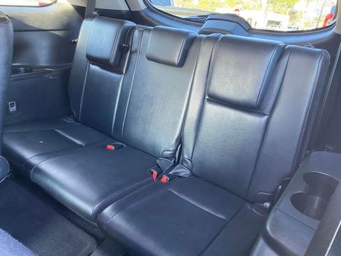 Used 2019 Toyota Highlander SE image 8