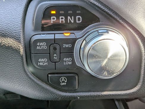 Used 2025 RAM 1500 Laramie AWD/4WD image 26
