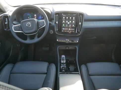 New 2026 Volvo XC40 B5 Ultra w/ Climate Package image 7