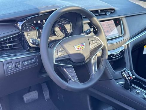New 2026 Cadillac XT5 Premium Luxury w/ Driver Assist Package AWD/4WD image 19
