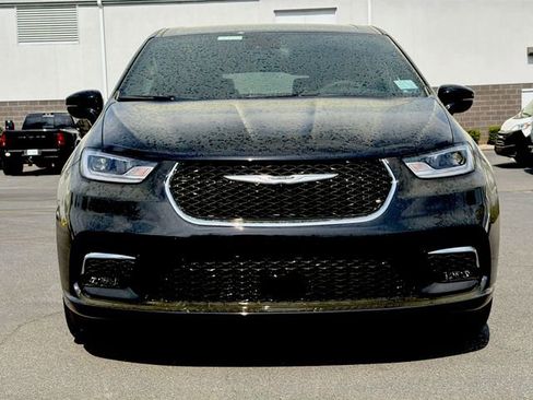 New 2026 Chrysler Pacifica Select FWD image 15