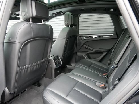 New 2025 Porsche Macan S image 10