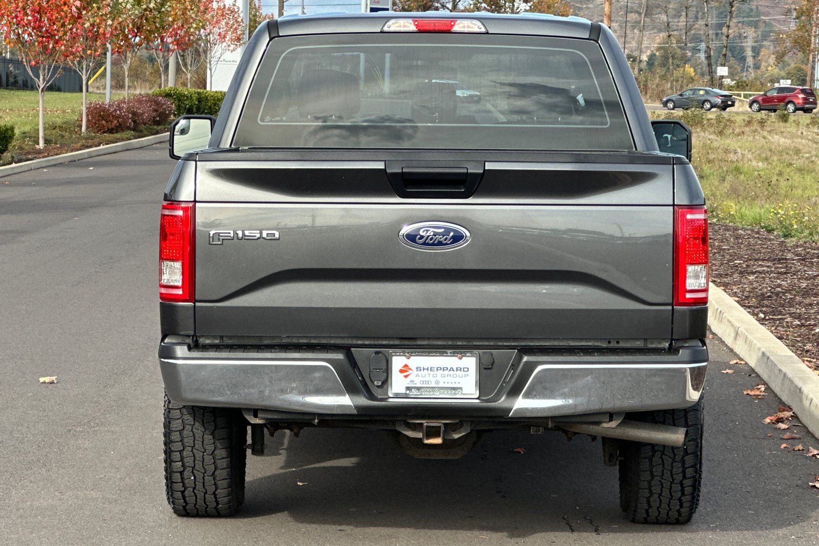 Used 2017 Ford F150 XL w/ Equipment Group 101A Mid AWD/4WD image 4