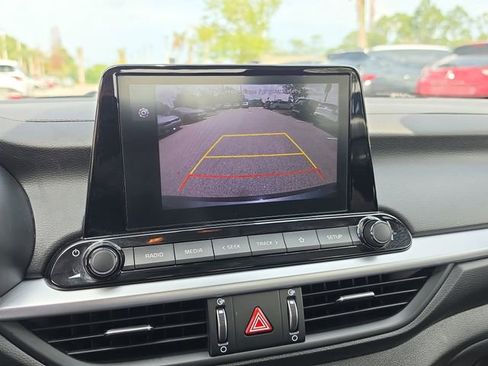 Certified 2023 Kia Forte LXS w/ LXS Technology Package FWD image 24
