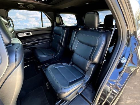 Used 2020 Ford Explorer Limited w/ Class III Trailer Tow Package image 24