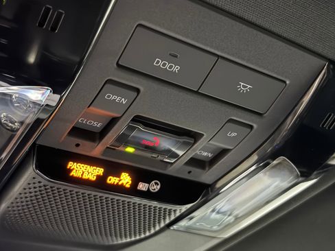 Used 2024 Lexus GX 550 image 36