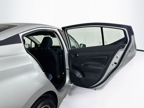 Used 2024 Nissan Versa SV FWD image 28