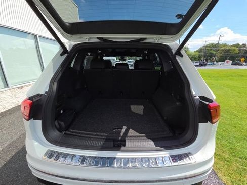 Used 2020 Volkswagen Tiguan SEL Premium R-Line AWD/4WD image 11