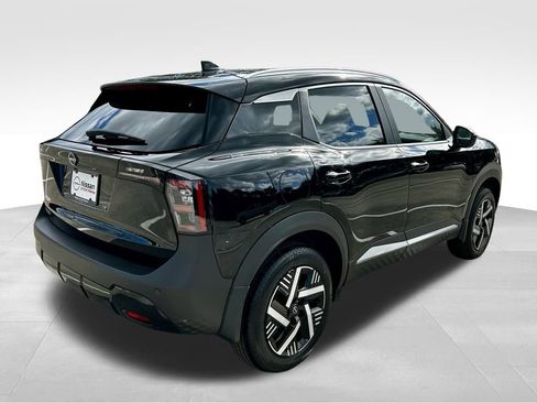 New 2026 Nissan Kicks SV w/ SV Premium Package image 5