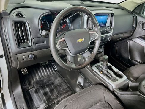 Used 2021 Chevrolet Colorado LT w/ Fleet Safety Package image 9