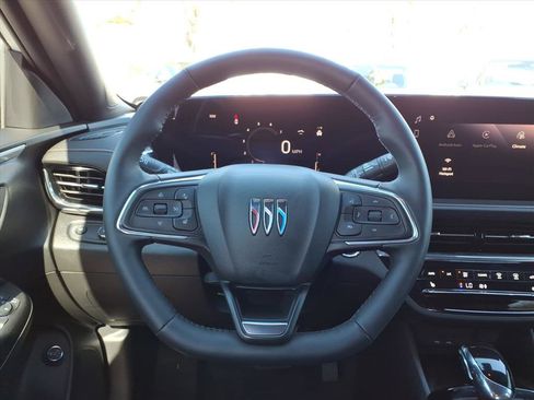 Used 2024 Buick Envista Avenir image 17