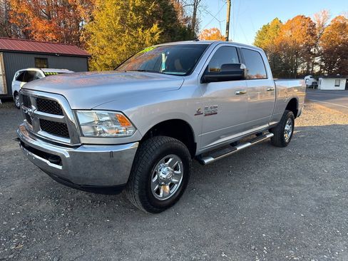 Used 2016 RAM 2500 SLT image 8