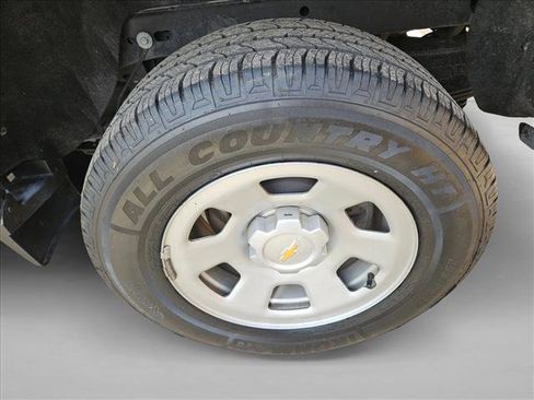 Used 2021 Chevrolet Colorado W/T w/ WT Convenience Package image 6