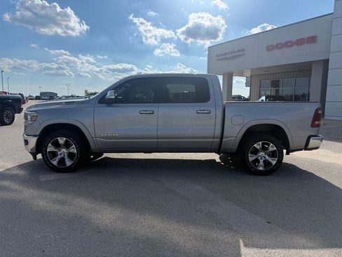Used 2022 RAM 1500 Laramie AWD/4WD image 2