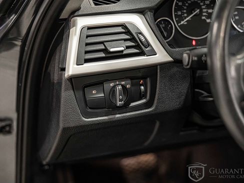 Used 2014 BMW 320i xDrive Sedan image 22