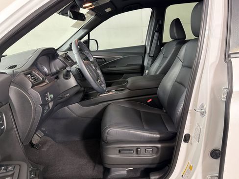 Used 2024 Honda Passport EX-L image 5
