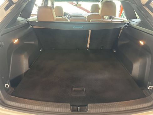 Used 2020 Volkswagen Atlas Cross Sport SE w/ Panoramic Sunroof Package AWD/4WD image 33