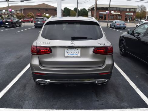 Used 2021 Mercedes-Benz GLC 300 4MATIC image 7