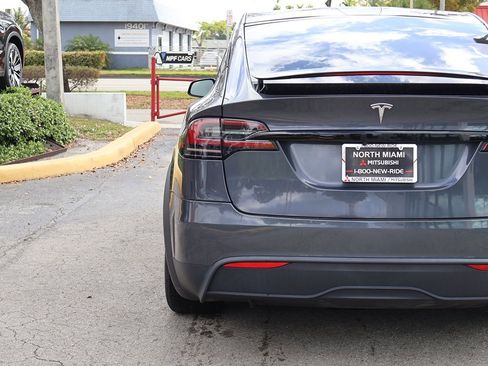 Used 2023 Tesla Model X image 14