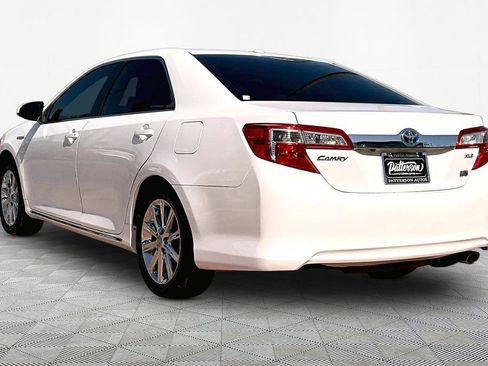 Used 2012 Toyota Camry XLE w/ Leather Pkg FWD image 6