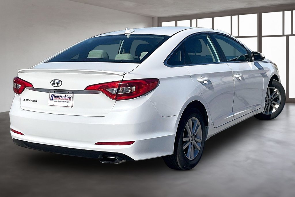 Used 2017 Hyundai Sonata SE FWD image 6