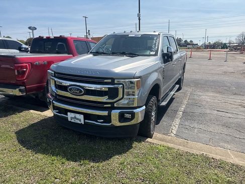 Used 2020 Ford F250 XLT w/ XLT Premium Package image 4