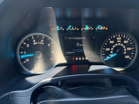 Used 2019 Ford F150 XLT w/ Equipment Group 302A Luxury AWD/4WD image 25