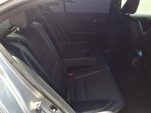Used 2017 Honda Accord Sport image 22