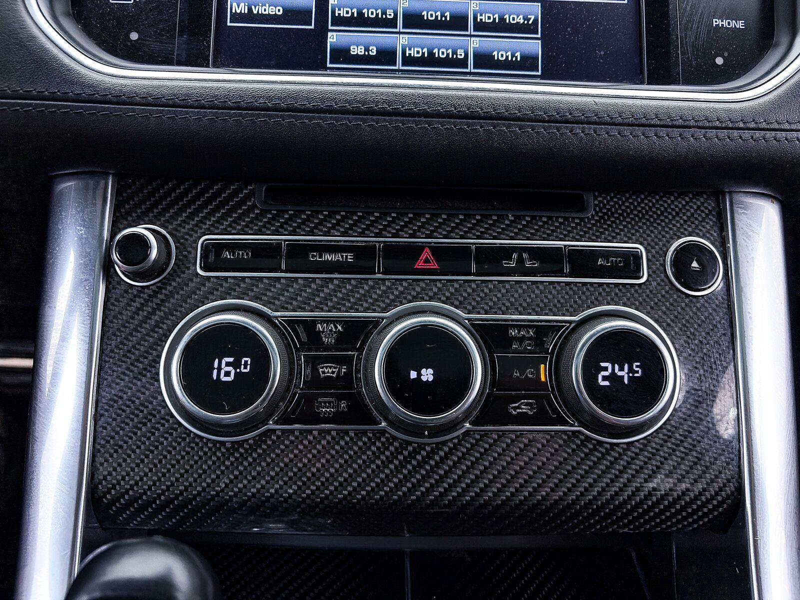 Used 2015 Land Rover Range Rover Sport SVR AWD/4WD image 21