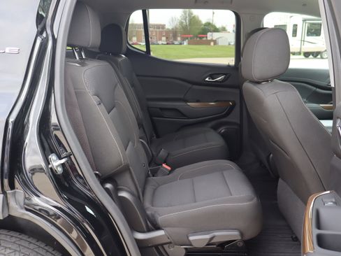 Used 2023 GMC Acadia SLE w/ Driver Convenience Package AWD/4WD image 13