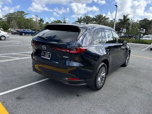 Certified 2025 MAZDA CX-90 3.3 Turbo w/ Preferred Package image 4