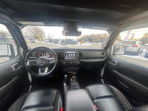 Used 2021 Jeep Wrangler Unlimited Sahara image 21