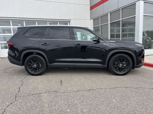 Used 2025 Toyota Grand Highlander AWD image 7